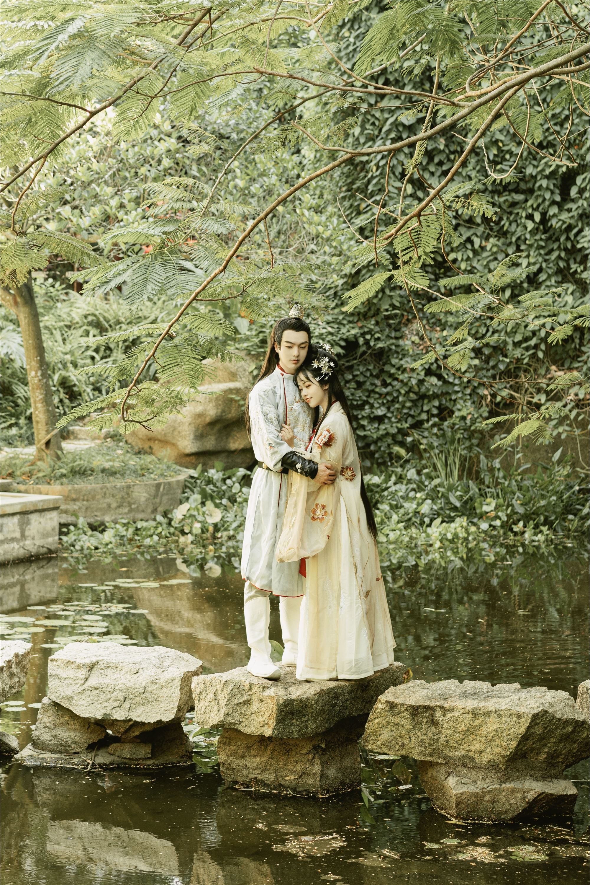 YITUYU艺图语 2021.09.06 思美人 霏霏